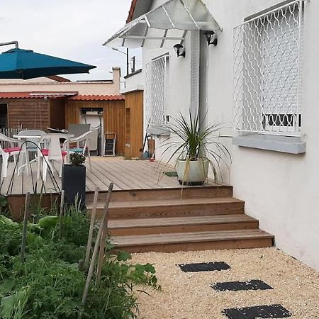 Maison Ville Agreable Riorges Εξωτερικό φωτογραφία